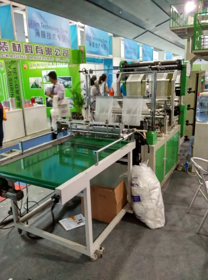 Double-Layer Bottom Heat Sealing Cold Cutting Plastic T-Shirt Bag Making Machine