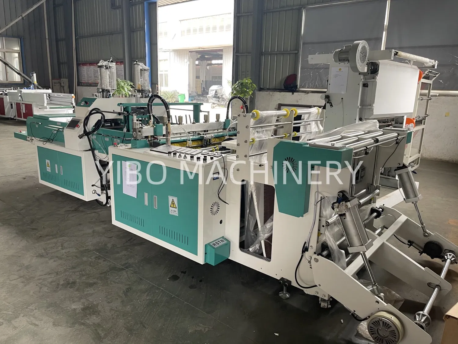 High Speed Automatic Heat Sealing Heat Cutting HDPE Nylon Polythene Vest Handle Poly Supermarket Grocery Store PE Shopping T-Shirt Plastic Bag Making Machine