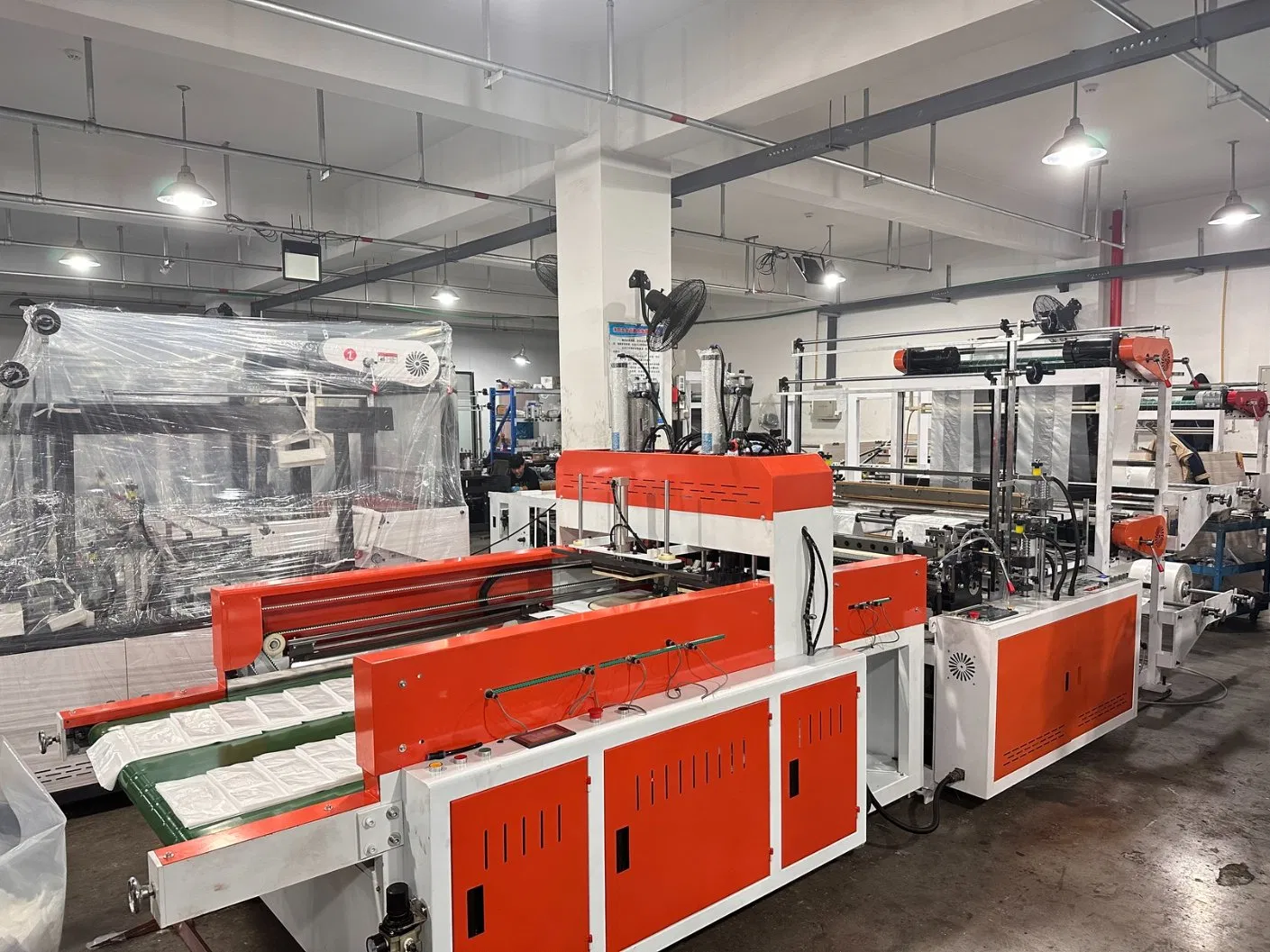 Hot Sealing Cold Cutting T-Shirt Plastic Polythene Vest Garbage Bag Making Machine