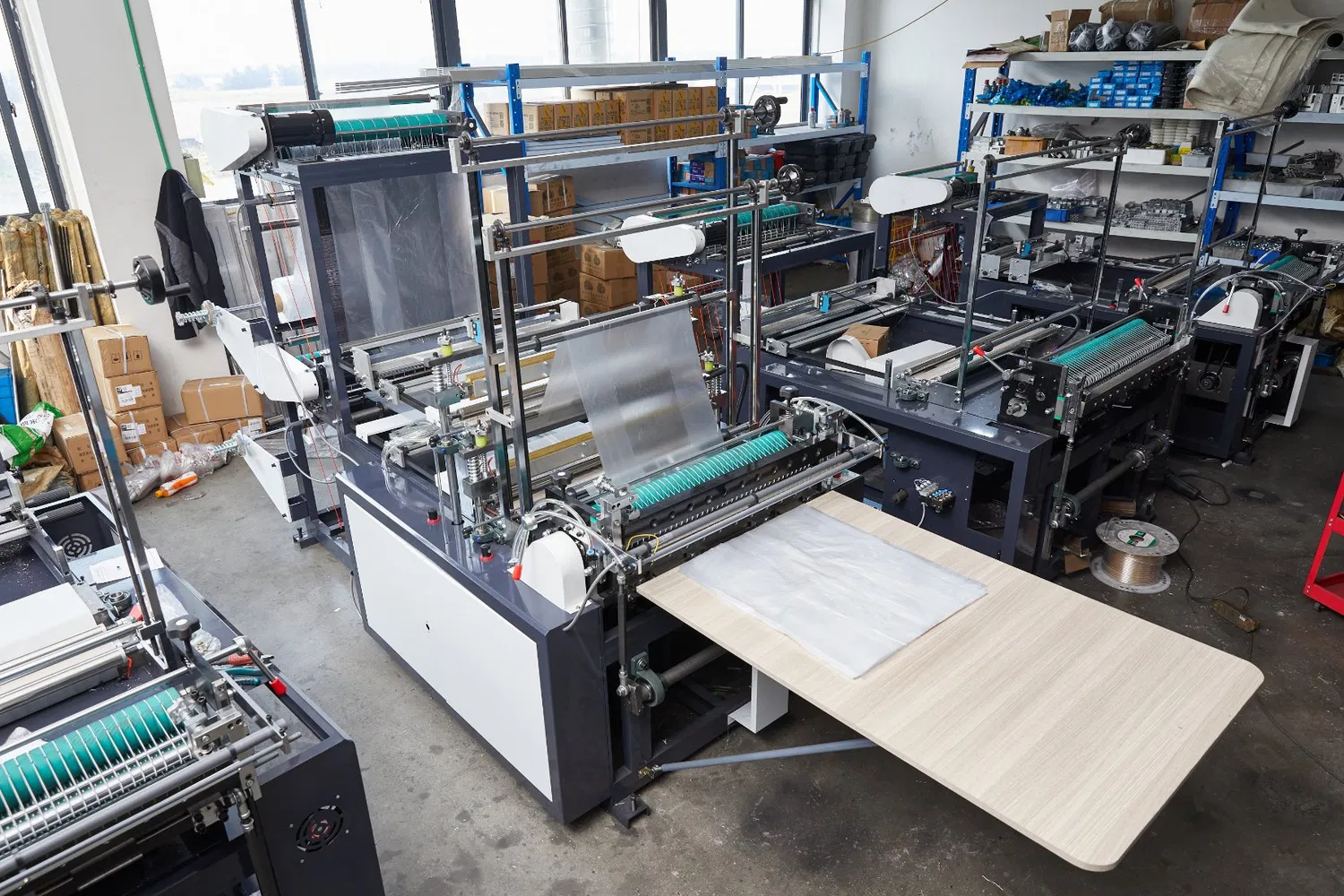 Price 4 Lines HDPE, LDPE Plastic Nylon Flat Garbage Bag Heat Bottom Sealing Cold Cutting Non Woven Automatic Shopping Bag Making Machine for Biodegradable PLA